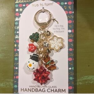 ✨️NWT STUNNING BAY CHARM/ KEY CHAIN/GINGERBREAD/❄️/⛄️/RED Bow